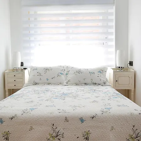 Galihost - Maravilloso En Lejlighed *